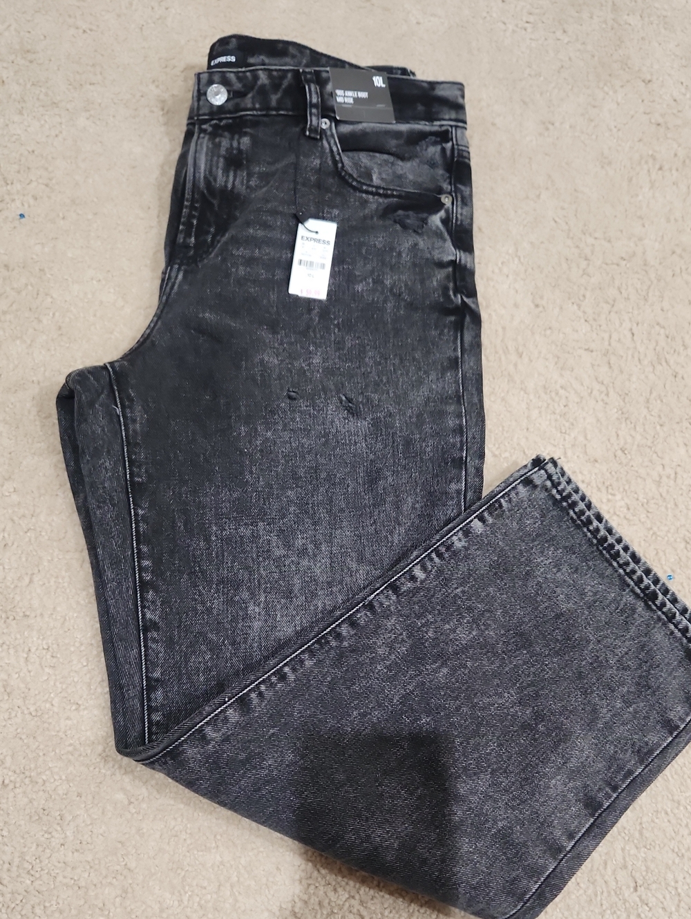 Express Women's Black Washed Straight Jeans